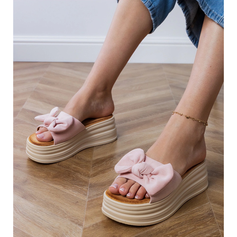 Růžové pantofle na platformě s mašlí růžový 1