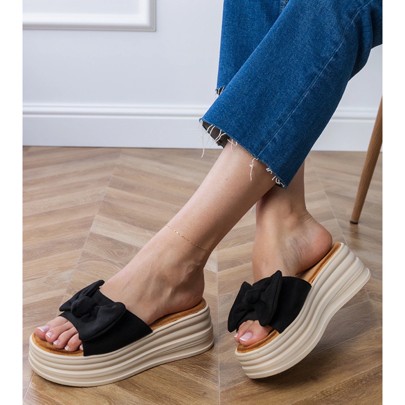 Černé sandály na platformě s mašlí černá 2