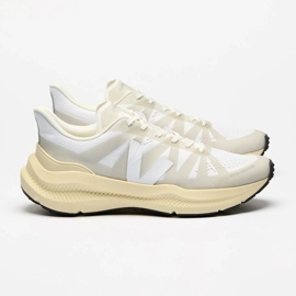 Veja Condor 3 Adv Enmesh CE2820742B Running Shoes bílý 1