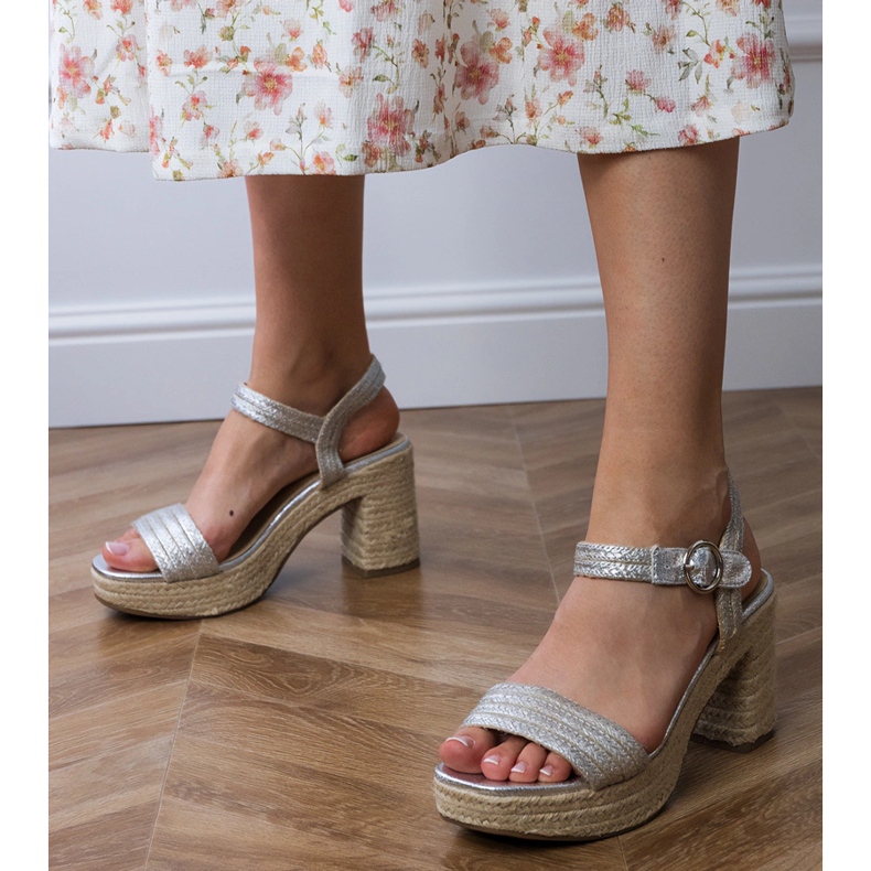 Silver espadrilles sandály na příspěvku stříbrný 1