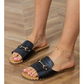 Černé ploché žabky se zlatou dekorací černá 1 Černé ploché žabky se zlatou dekorací černá 1