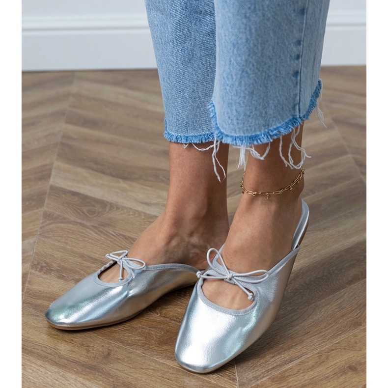Silver Flip -Flips postavené na ploché podrážce stříbro 2