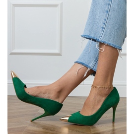 Zelená čerpadla ekosamu s kovovým prstem 2 Zelená čerpadla ekosamu s kovovým prstem 2