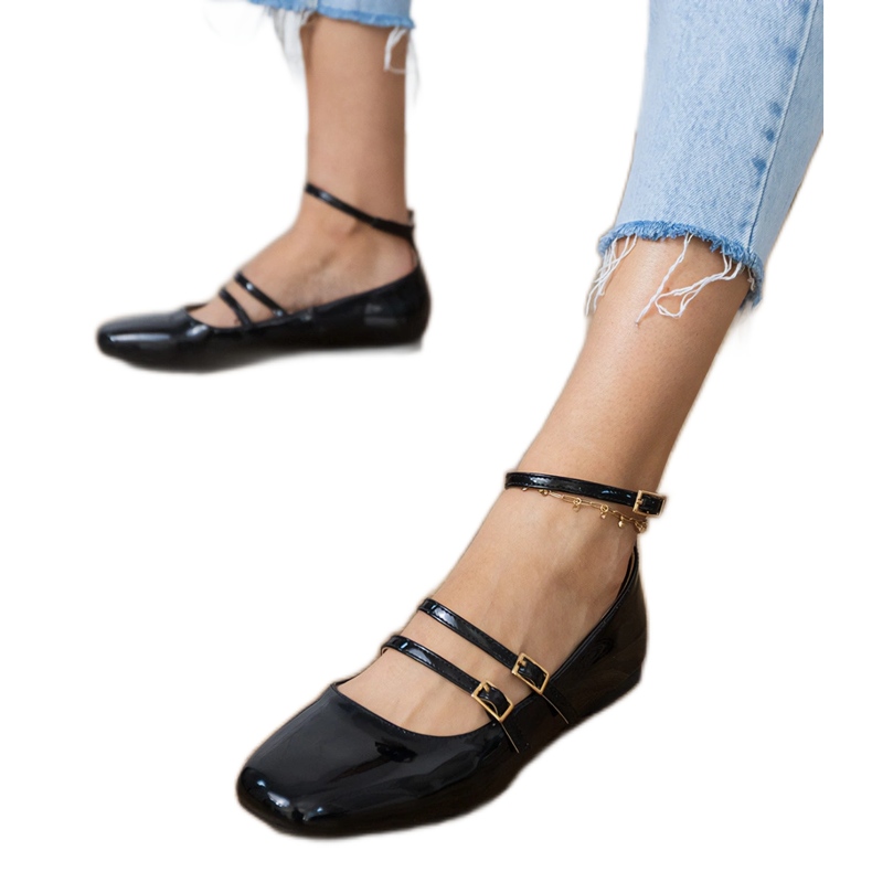 Černé baleríny jsou rozptýlené spony černý 2