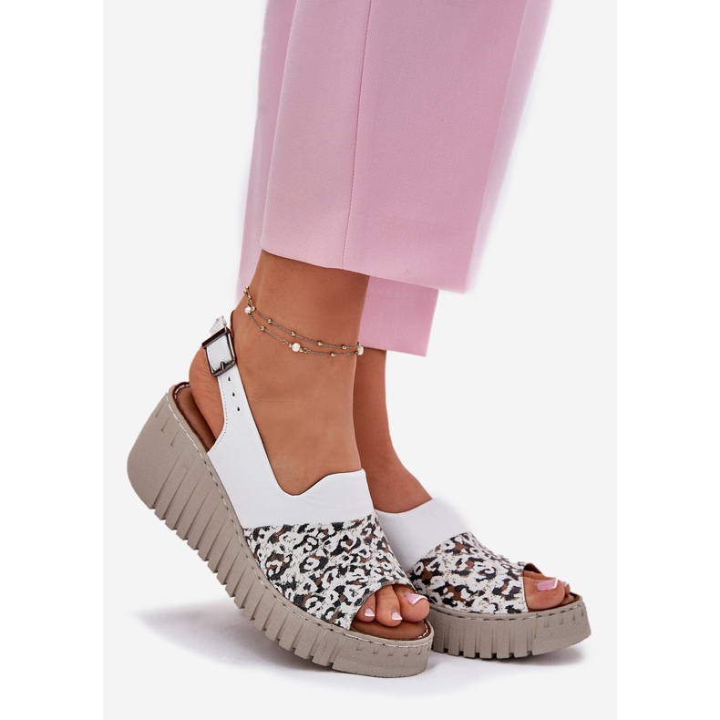 ARTIKER Dámské sandály vyrobené z přírodní kůže na Wedge Artker 56C0958 WHITE bílý 1 ARTIKER Dámské sandály vyrobené z přírodní kůže na Wedge Artker 56C0958 WHITE bílý 1