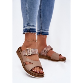 Lehké ženské žabky s inblu GS000055 Beige béžový 2 Lehké ženské žabky s inblu GS000055 Beige béžový 2