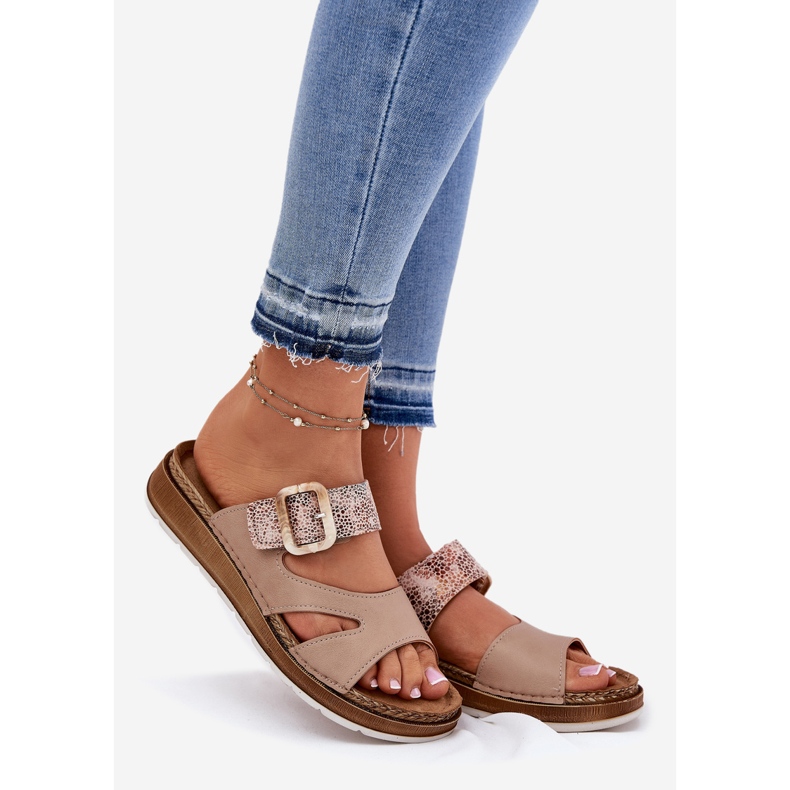 Lehké ženské žabky s inblu GS000055 Beige béžový 1 Lehké ženské žabky s inblu GS000055 Beige béžový 1