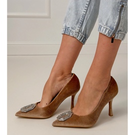 Béžová čerpadla na špendlíku se zirkony béžový 2 Béžová čerpadla na špendlíku se zirkony béžový 2