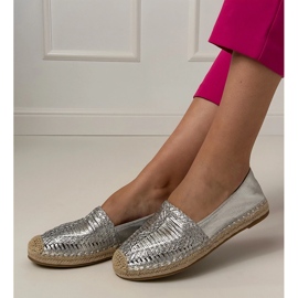Stříbrné otevřené práce espadrilles na platformě stříbro 2