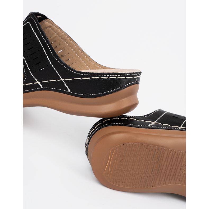 Černé dámské pantofle černý 1