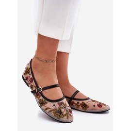 Baleríny s výšivkou a řemenem černou černý 1