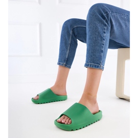 Green Dámské gumové žabky zelený 1