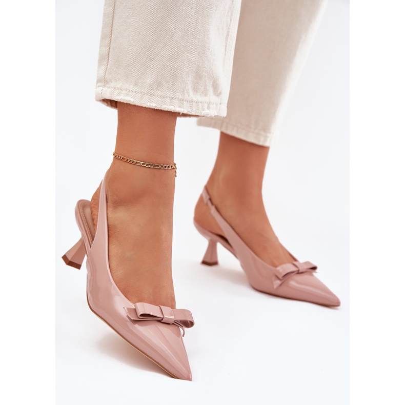 Vaskané sandály na špendlíku s nahým lukem béžový 2