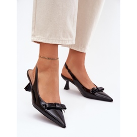 Malované sandály na vysoké patě s černým lukem černá 2