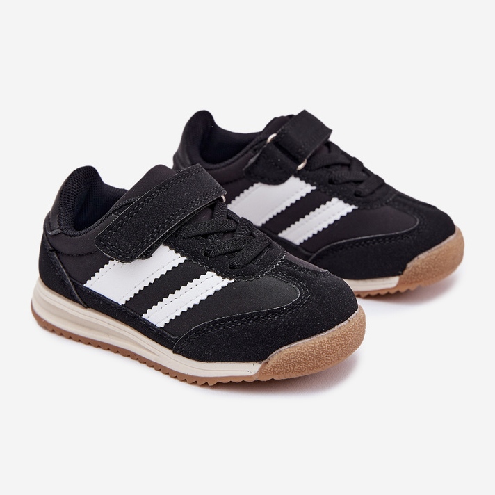 Černá sportovní bota na suchý zip černý 1
