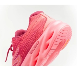 Běžecké boty Skechers Go Run Swirl Tech Speed ​​129501/hppk růžový 12
