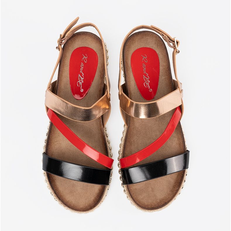 Dámské sandály s ozdobenou podešví zlatý 2 Dámské sandály s ozdobenou podešví zlatý 2