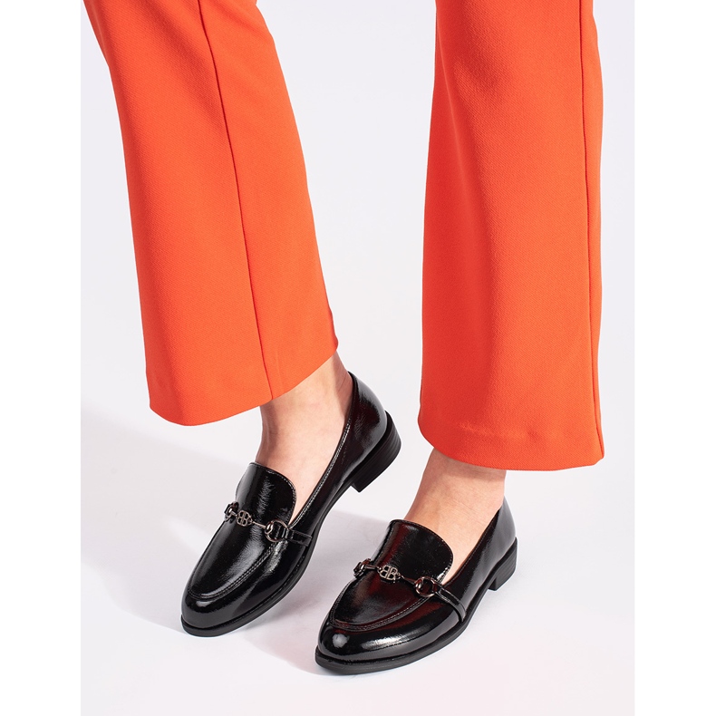 Goodin Black Varninged dámské mokasíny s ozdobou černá 2