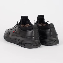 Izolovaná černá sportovní bota černý 1