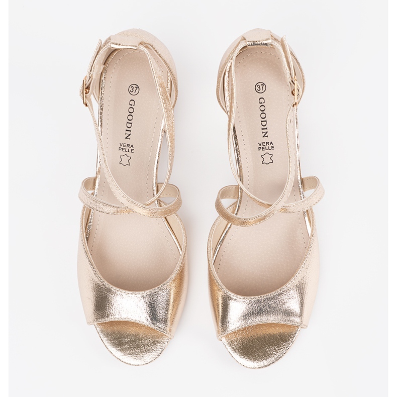Goodin Zlaté sandály na nízkém sloupku zlatý 2 Goodin Zlaté sandály na nízkém sloupku zlatý 2
