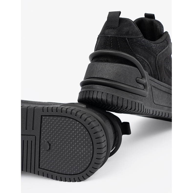 Dámské tenisky s černou krajkou černý 1