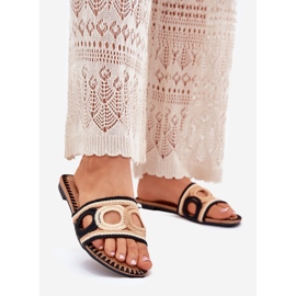 Háčkování dámského bytu s černou plochou černý 1