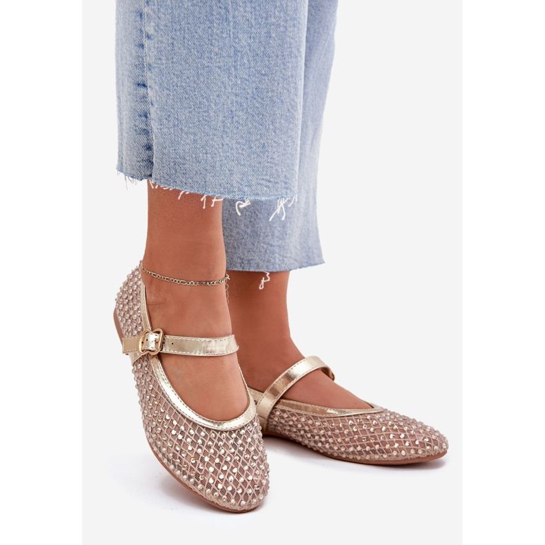Zdobené dámské baleríny s pruhem a zlatou svorkou zlatý 1