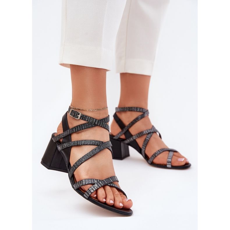 Dámské kožené sandály s pruhy na Maciejka Post 06969-01 Black černá 2