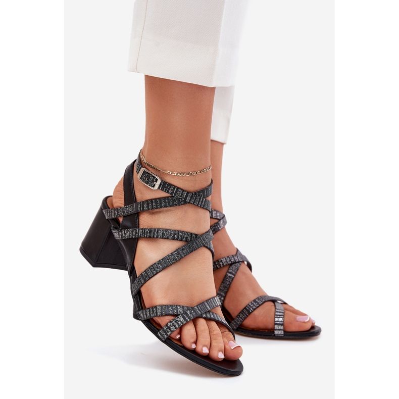 Dámské kožené sandály s pruhy na Maciejka Post 06969-01 Black černá 1