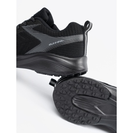 DK Černá lehká pánská sportovní bota 1