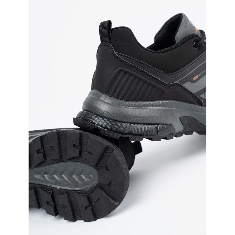 DK Šedá pánská sportovní bota 1