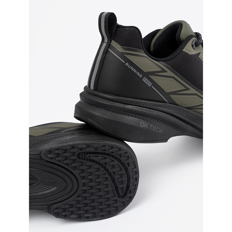 DK Tmavě zelená pánská sportovní bota 1