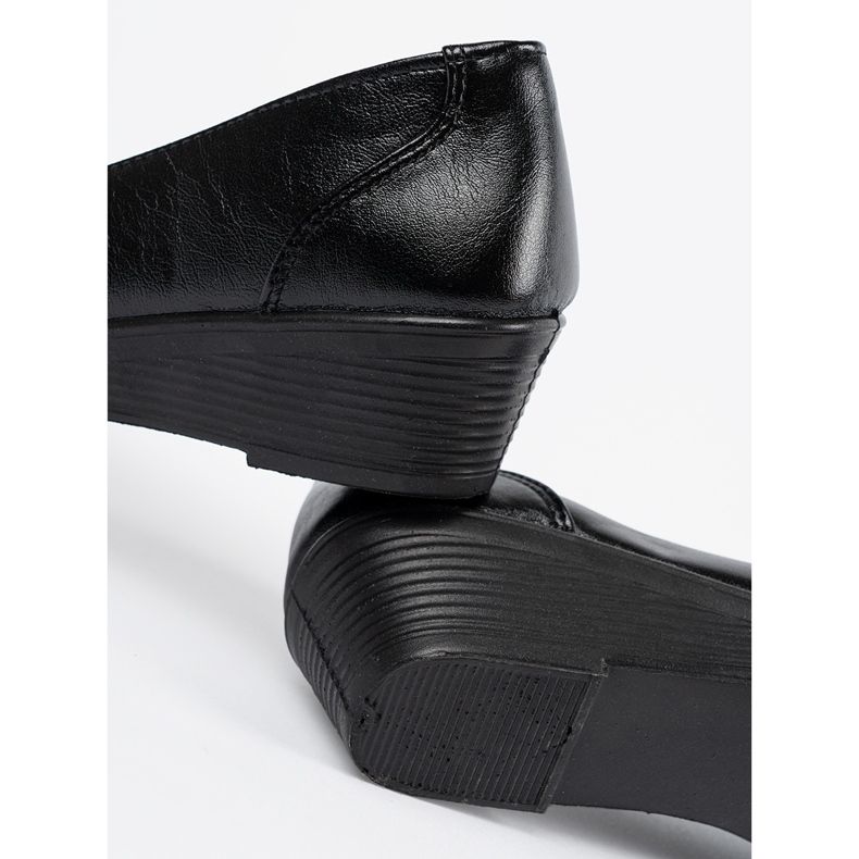 Černé posuvné boty s lukem černá 1