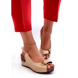 Dámské lehké sandály na komfortních botách Beige Wedge béžový 3