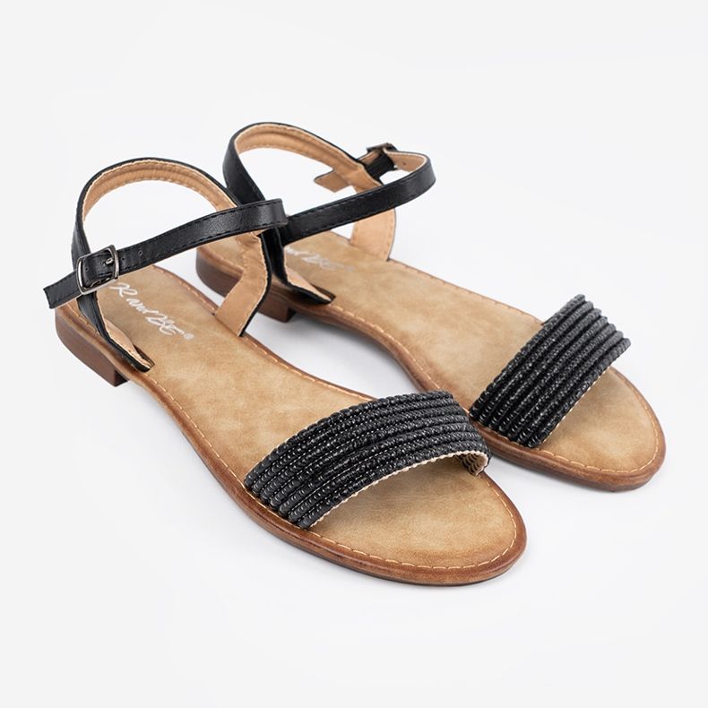 Shelvt Černé sandály na ploché podrážce černá 1