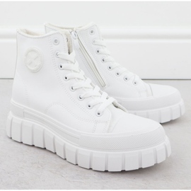 Vysoké tenisky izolované na platformě White News 9152 bílý 2