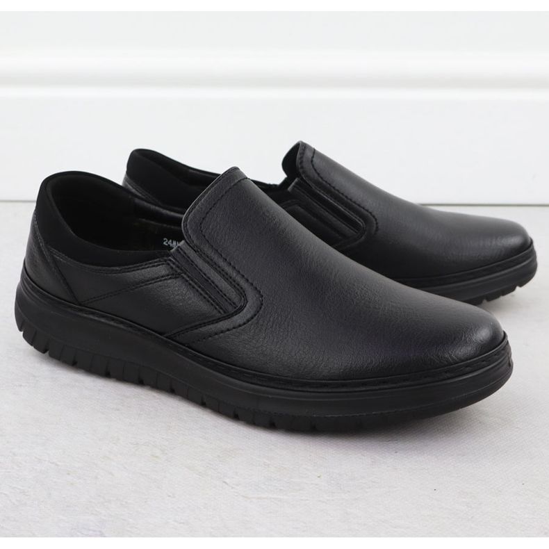 Pánské boty Elegantní posuvné černé UNISOFT 7155 1