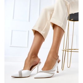 Bílé sandály s otevřenou patou s lura zirkony bílý 2