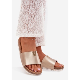 Boto Dámské žabky na plošinu Cork s dekorativním detailem zlaté vessiry zlatý 1 Boto Dámské žabky na plošinu Cork s dekorativním detailem zlaté vessiry zlatý 1