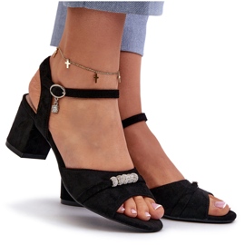 Vinceza Dámské ekologické sandály na příspěvku s černými dekoracemi černá 4
