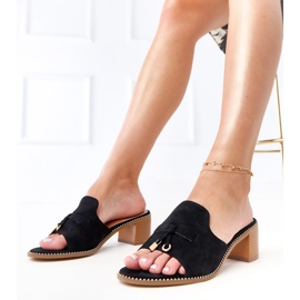 Black Flip -flops on the Breeld's Ornament černá 1