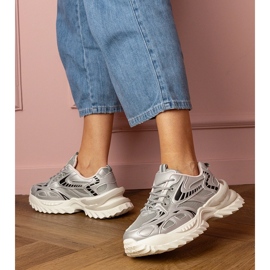 Stříbrné sportovní tenisky na stylové podrážce stříbrný 2