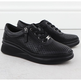 Dámské kožené boty perforované na klínech Black Vinceza 79565 černá 2