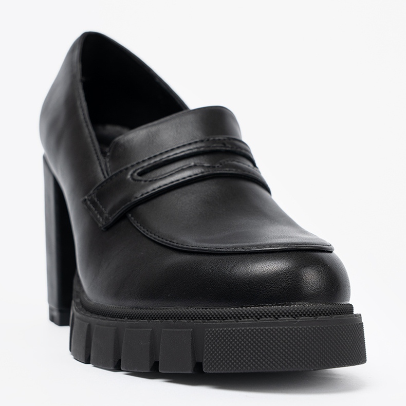 Shelvt Černé loays na příspěvku s podrážkou lovců černý 1