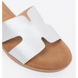 Shelvt Silver Dámské pantofle s výřezy stříbrný 1