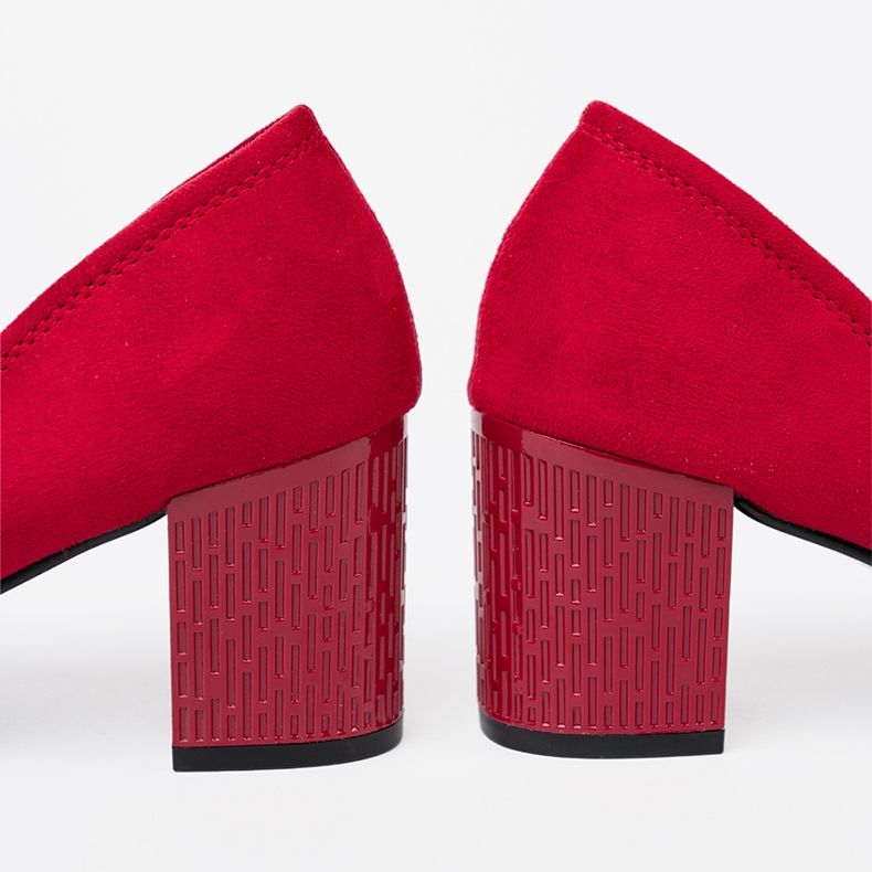 Goodin Elegantní čerpadla na dekorativním sloupku červené 1