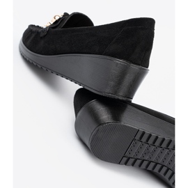 Shelvt Černé semišové boty s dekorativním medvíjem černá 1