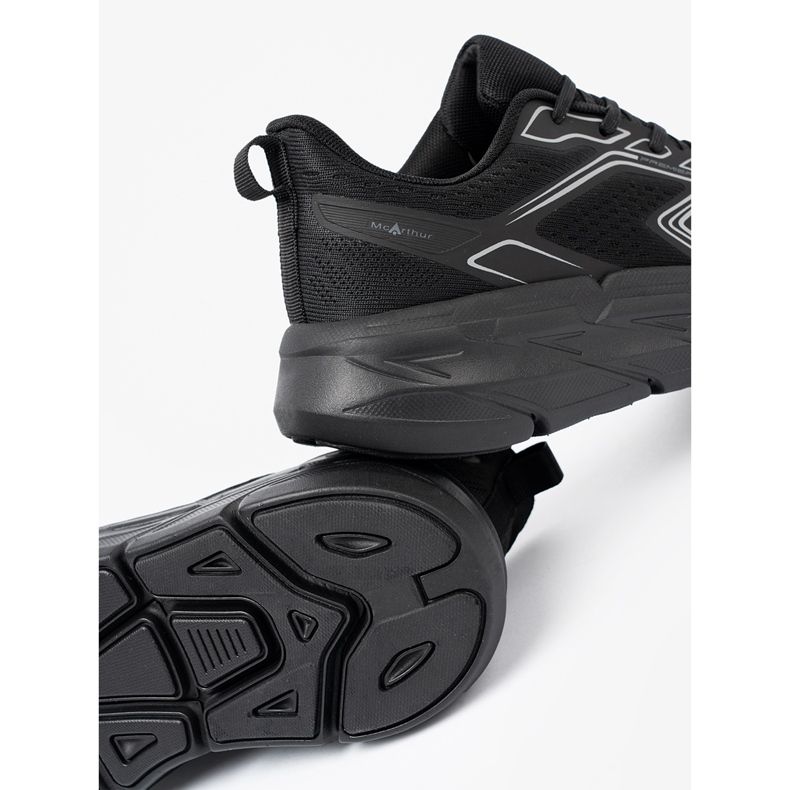 Shelvt Světle černá sportovní bota na tlusté podrážce McArthur 2