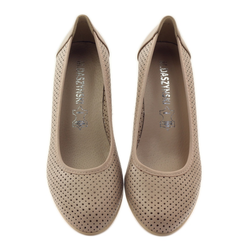 M.Daszyński Dámské lodičky na klínku Daszyński 113 béžový 4 M.Daszyński Dámské lodičky na klínku Daszyński 113 béžový 4