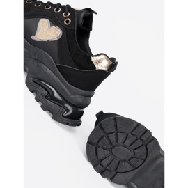 Shelvt Černé tenisky s dekorativním zlatým srdcem černá 1